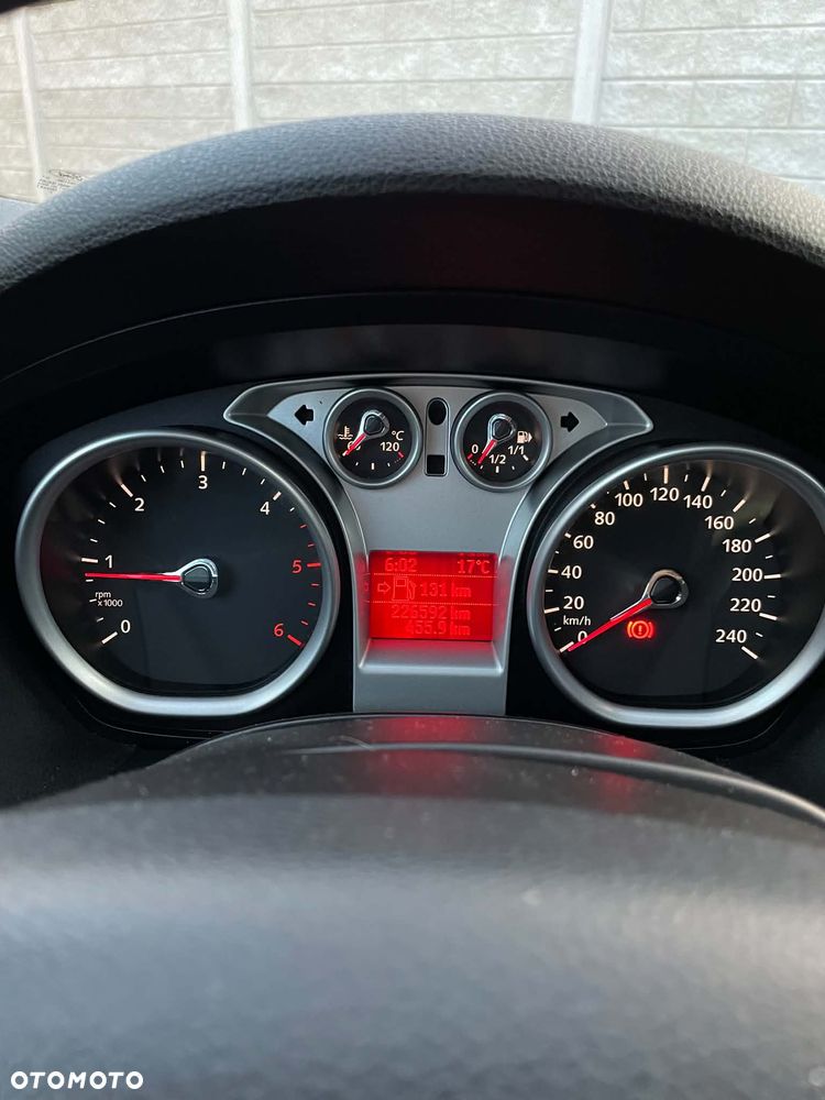Ford Kuga - 14