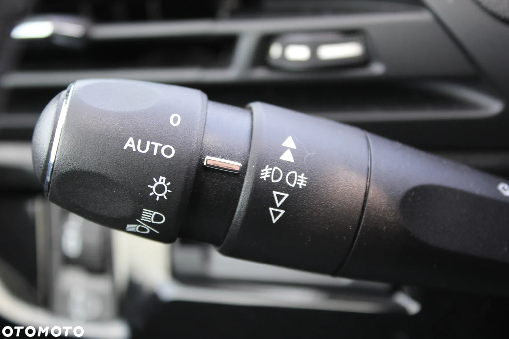 Citroën C4 Picasso 1.6 BlueHDi Shine S&S - 17