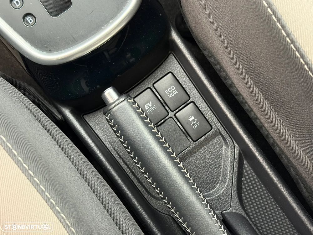 Toyota Yaris 1.5 HSD Square Collec.Bronze - 43