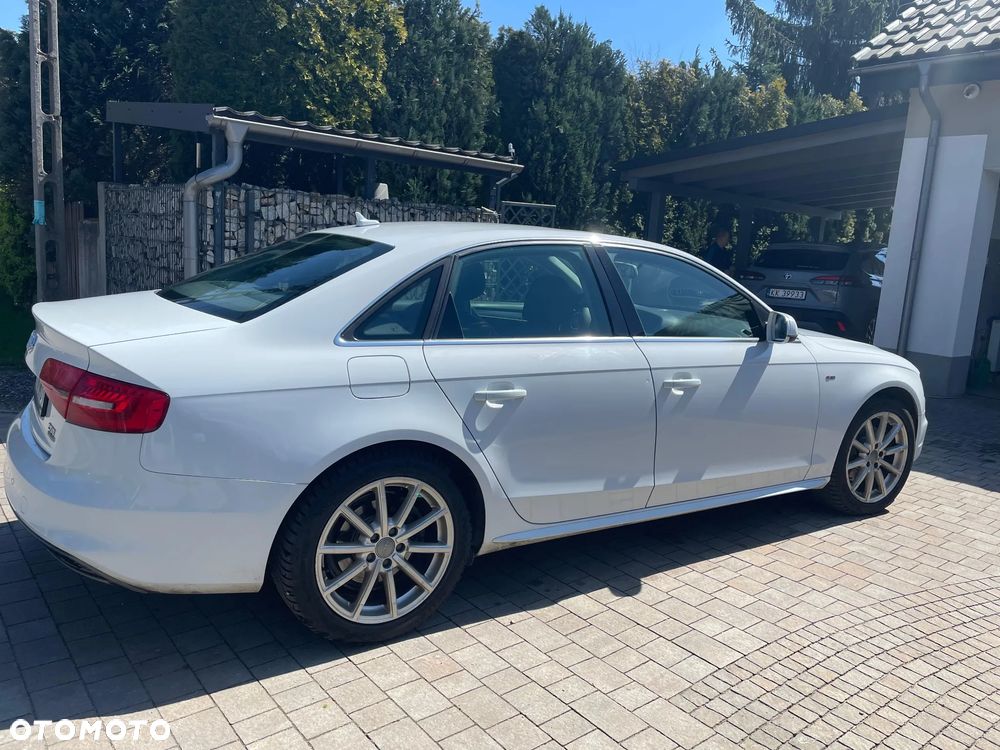 Audi A4 Limousine 2.0 TFSI Quattro S tronic - 11