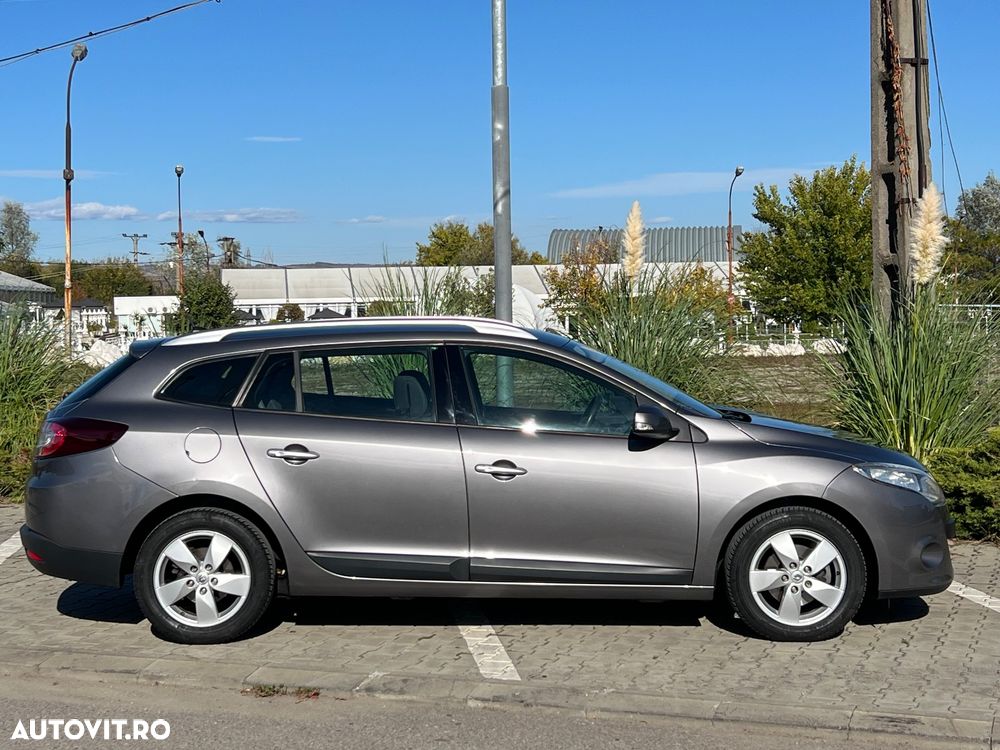 Renault Megane 1.6 16V 110 Dynamique - 11