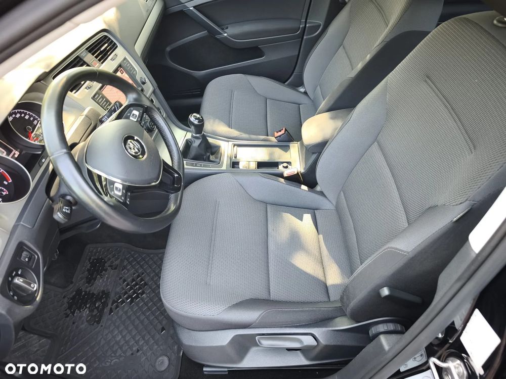 Volkswagen Golf 1.2 TSI BMT Comfortline - 6