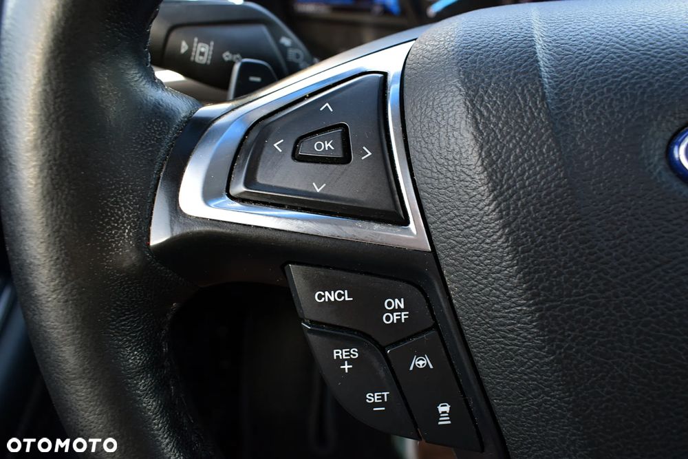 Ford Edge 2.0 EcoBlue Bi-Turbo 4x4 Titanium - 11