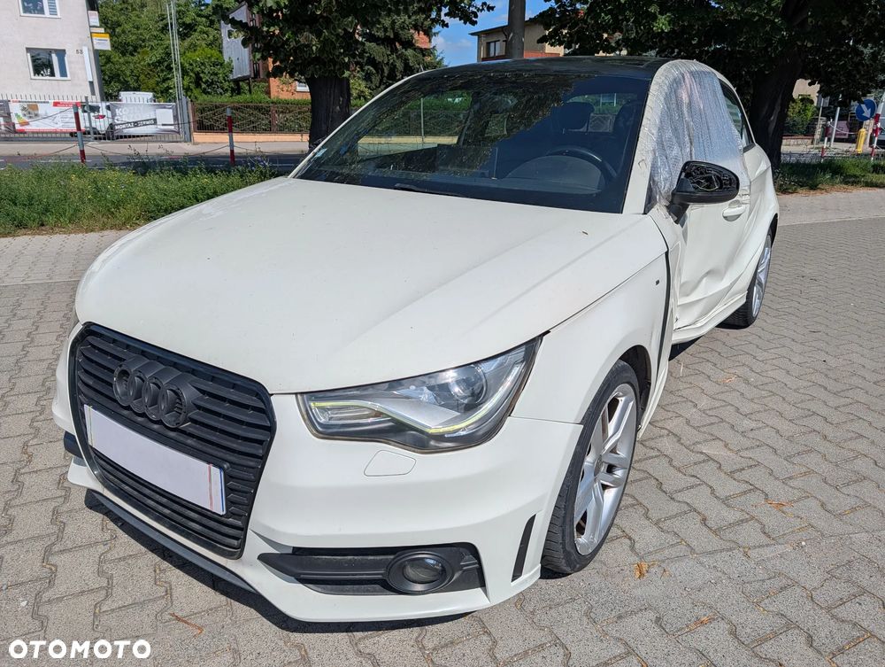 Audi A1 3-drzwiowe 1.4 TFSI S line edition - 2