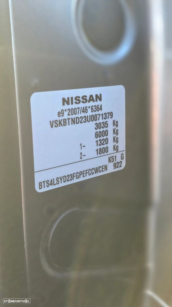 Nissan Navara 2.3 dCi CD 4WD Tekna - 26