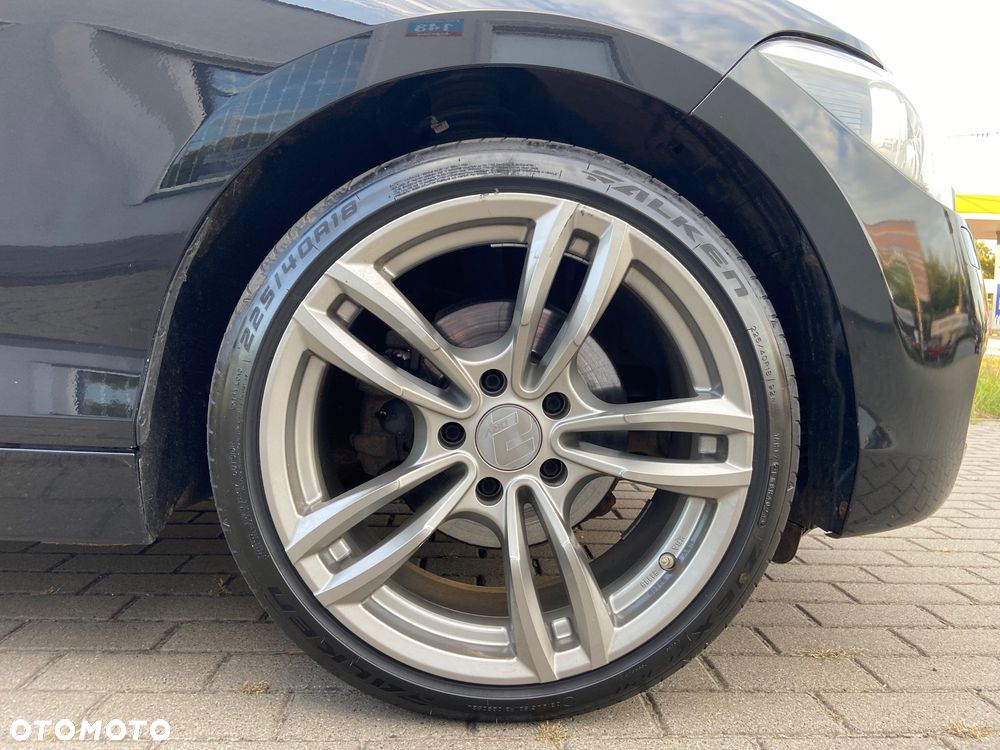 BMW Seria 1 118i Sport Line - 15