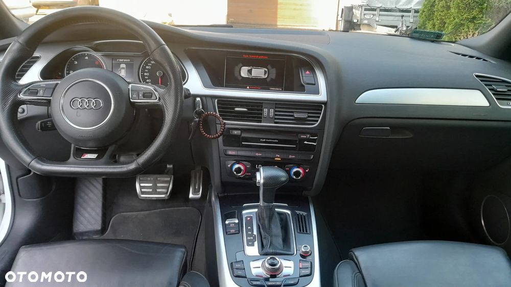 Audi A4 Avant 2.0 TDI clean diesel Multitronic - 14