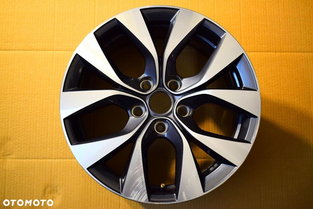 RENAULT 17 Captur II Nowy Model Oryginał - 1