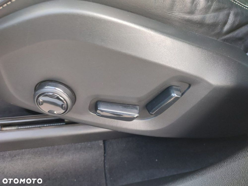 Volvo XC 60 - 34