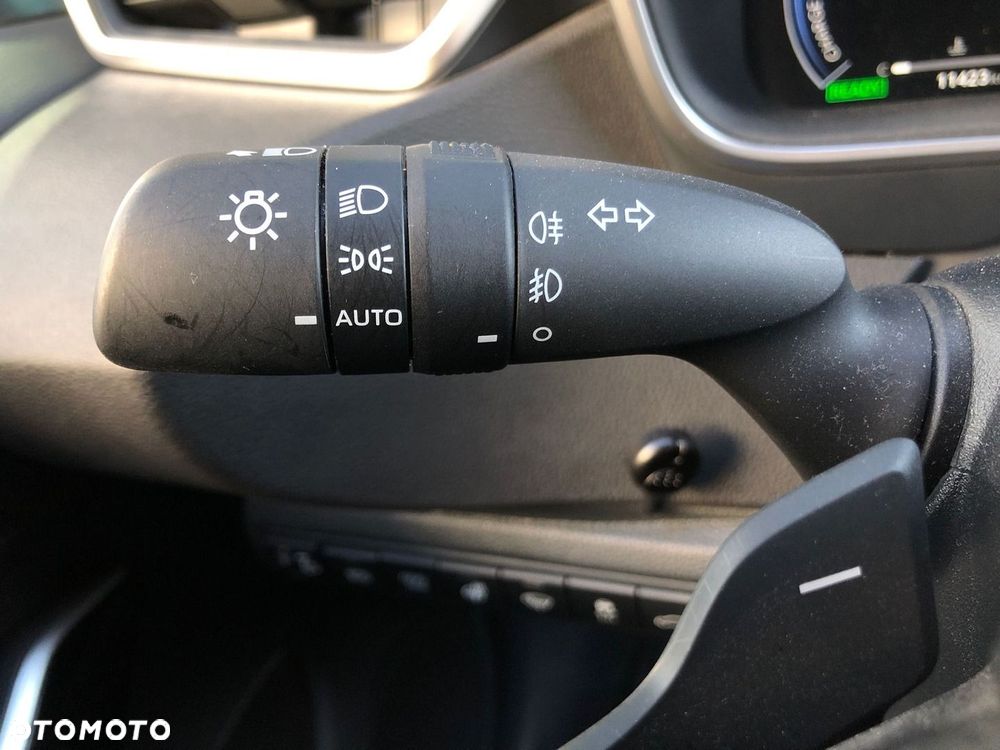 Toyota Corolla 2.0 Hybrid GR Sport Dynamic - 32