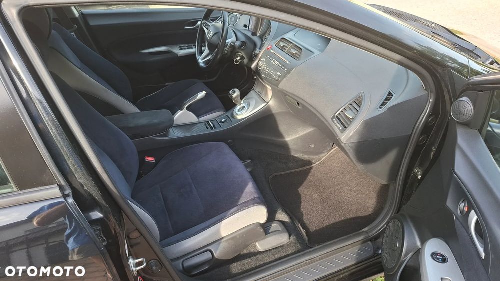 Honda Civic 1.8 Executive - 13