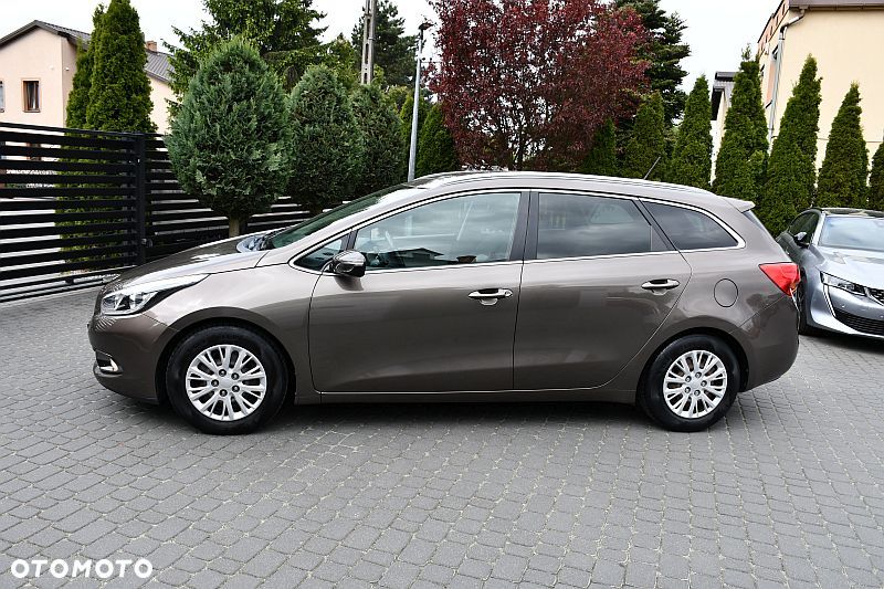 Kia Ceed 1.6 GDI Platinum Edition - 27