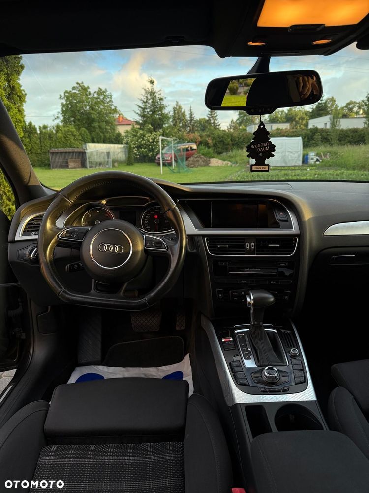 Audi A4 Avant 2.0 TDI Quattro S tronic - 12