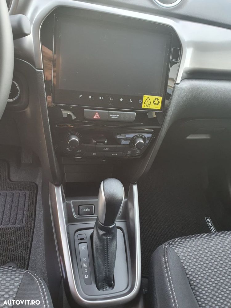 Suzuki Vitara - 8
