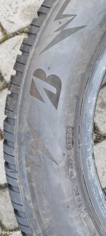 235/60/18 bridgestone blizzak lm005 - 1