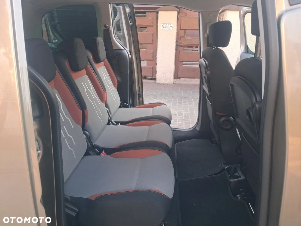 Peugeot Partner HDi FAP 115 Style - 17