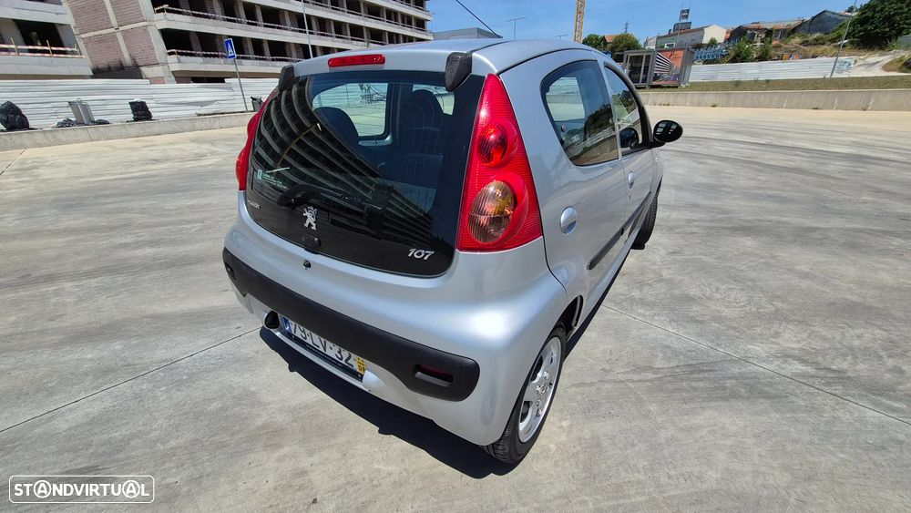 Peugeot 107 1.0 Black&Silver - 3