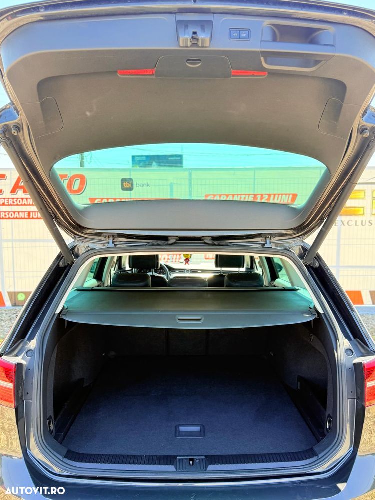 Volkswagen Passat 2.0 TDI DSG Highline - 14