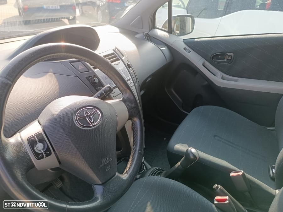 Toyota Auris 1.4 D-4D - 9