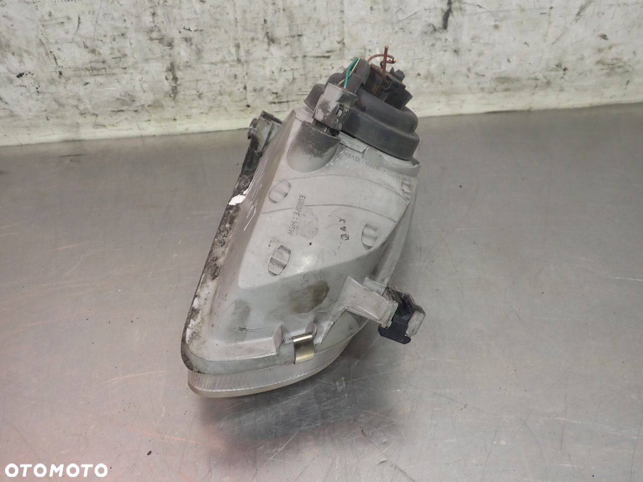 LAMPA LEWA PRZEDNIA TOYOTA STARLET V - 6