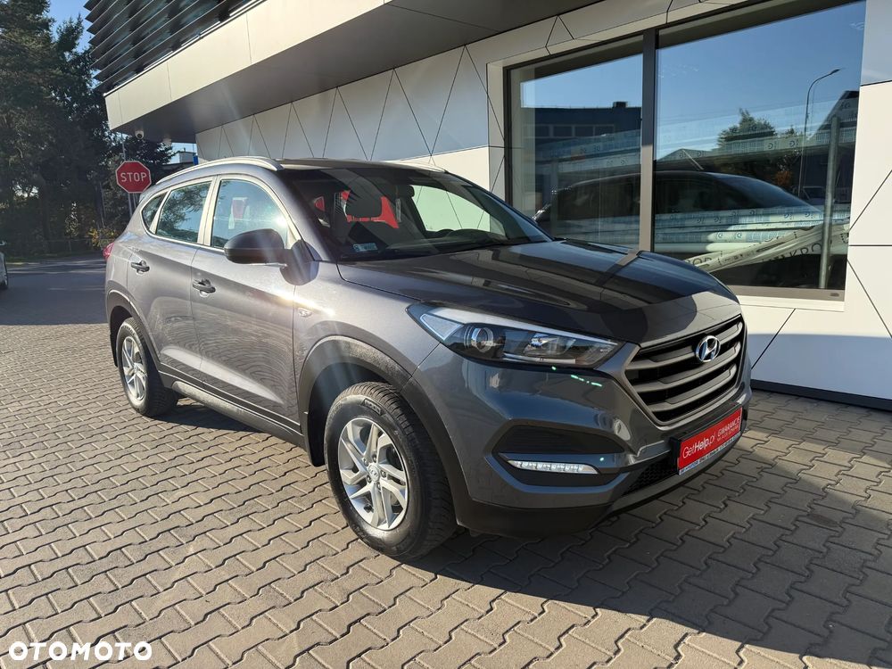 Hyundai Tucson 1.6 GDI BlueDrive GO 2WD - 11