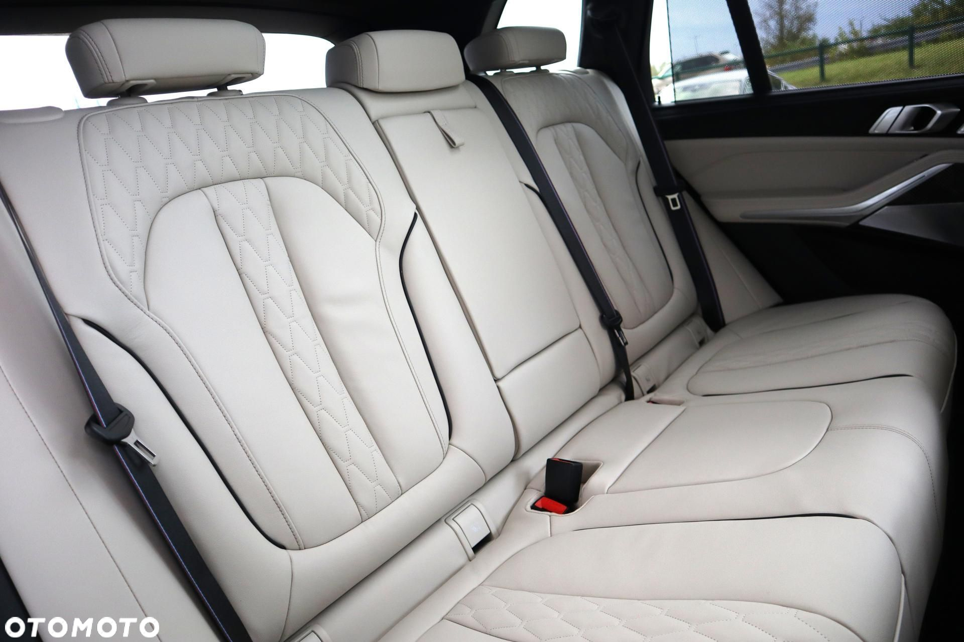 BMW X5 - 12