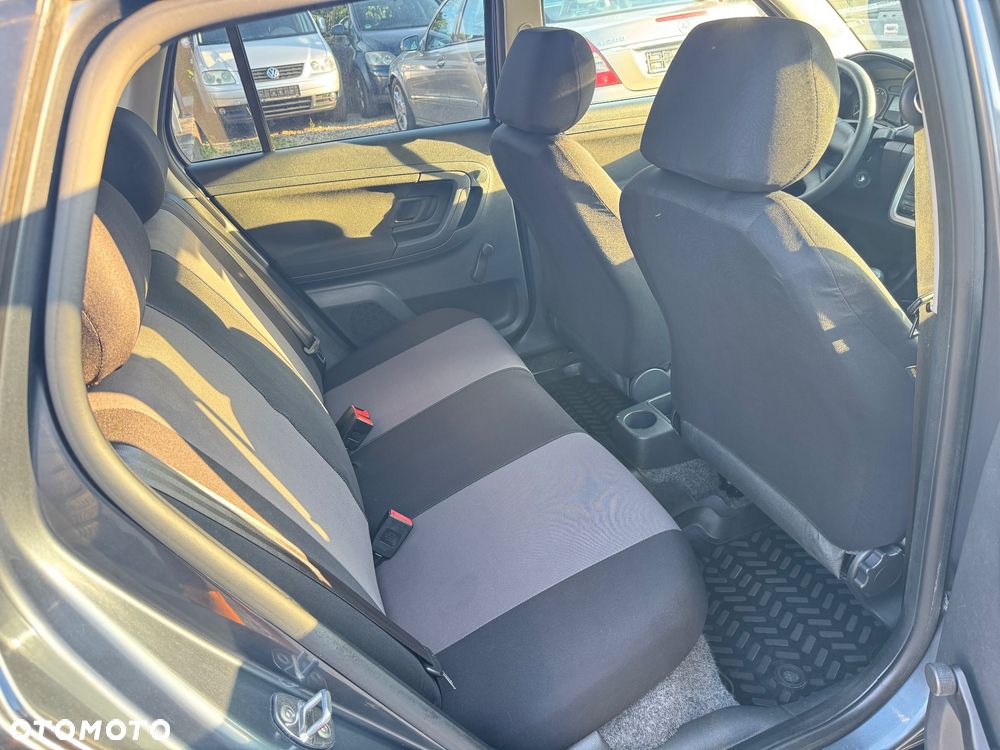 Skoda Fabia 1.2 HTP Ambiente - 20