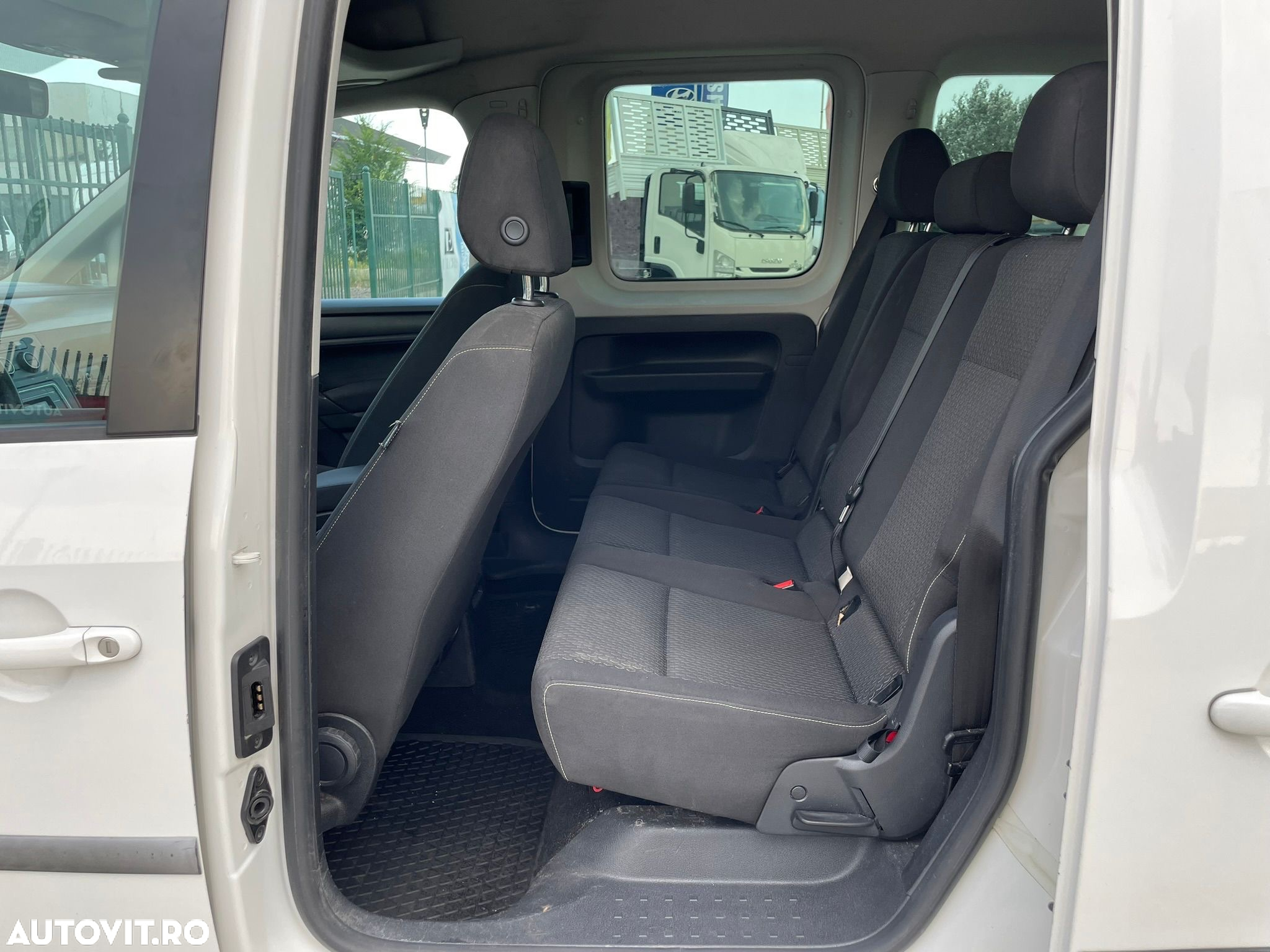 Volkswagen Caddy - 23