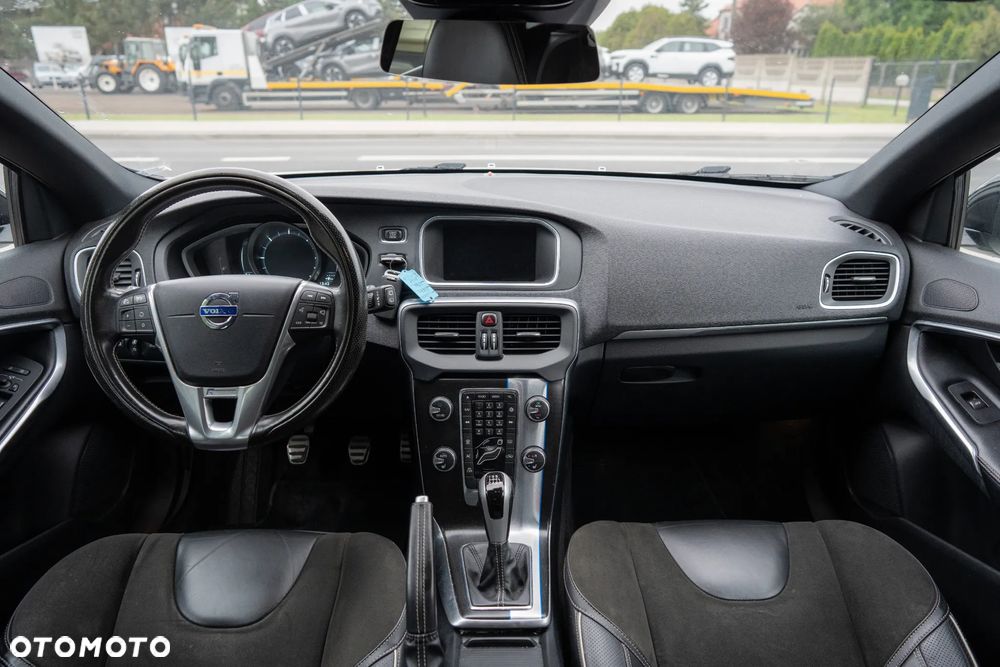 Volvo V40 D2 RDesign - 22