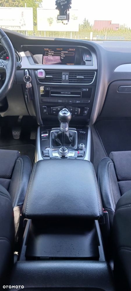 Audi A4 Avant 2.0 TDI DPF clean diesel S line Sportpaket - 28