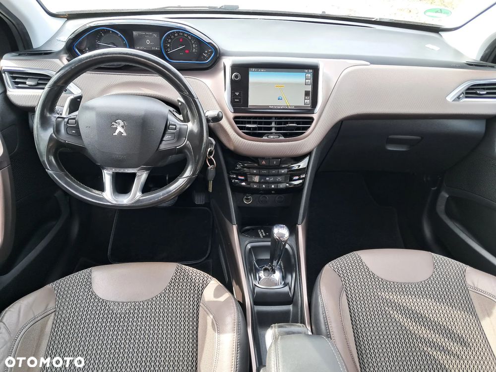 Peugeot 2008 e-HDi FAP 92 EGS6 STOP & START Allure - 17