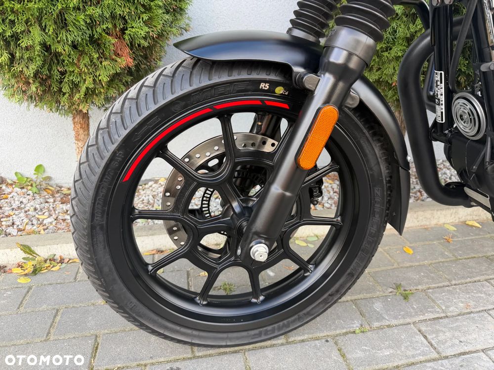 Royal Enfield HNTR - 27