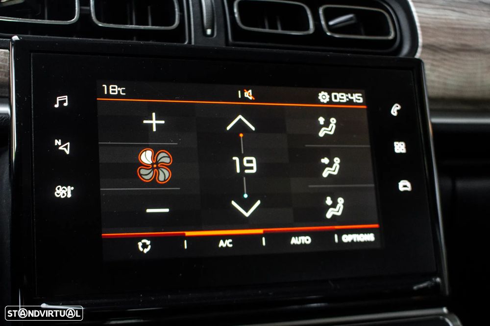 Citroën C3 1.2 PureTech Shine - 28