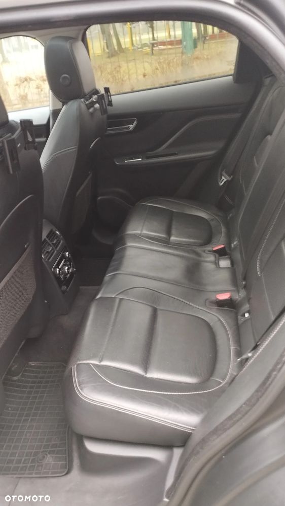 Jaguar F-Pace 2.0 i4D AWD R-Sport - 18