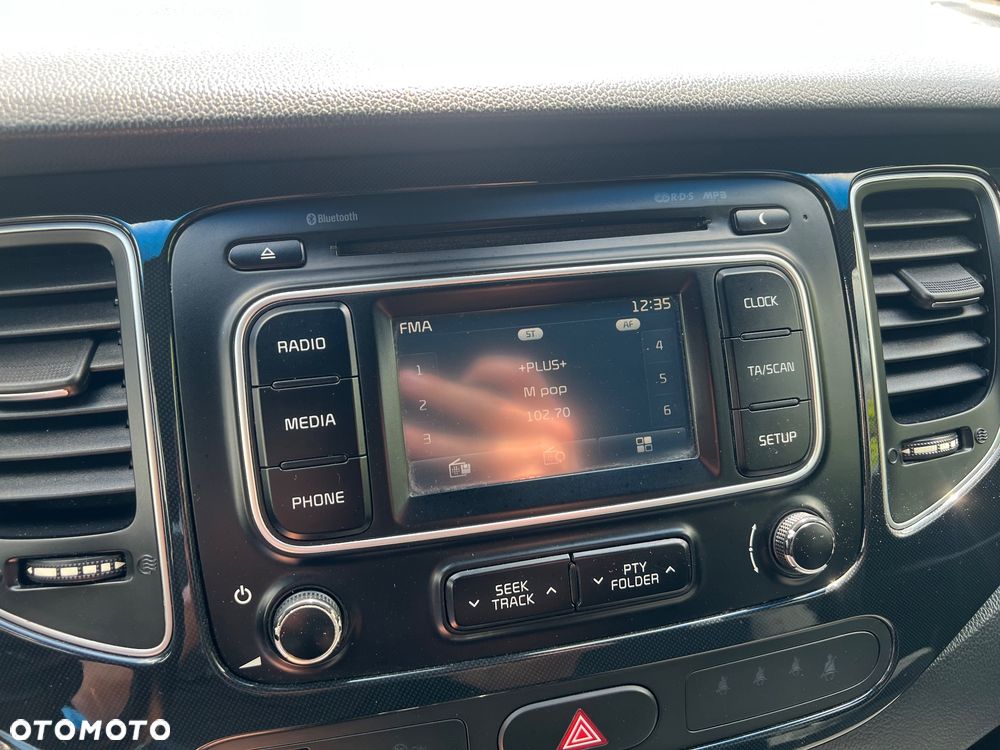 Kia Carens 1.7 CRDi 141 Dream Team Edition - 15