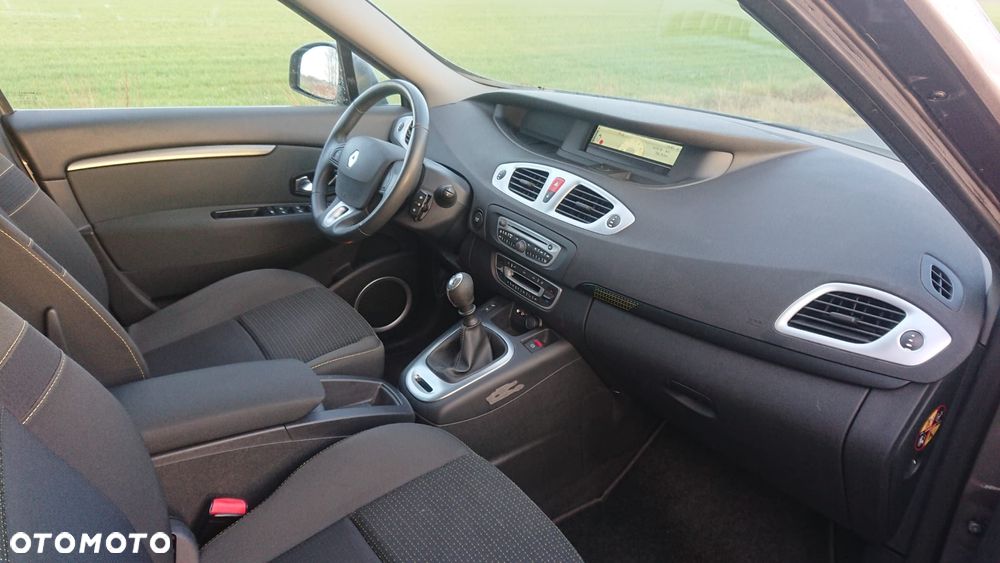 Renault Scenic Energy dCi 110 S&S Dynamique - 10