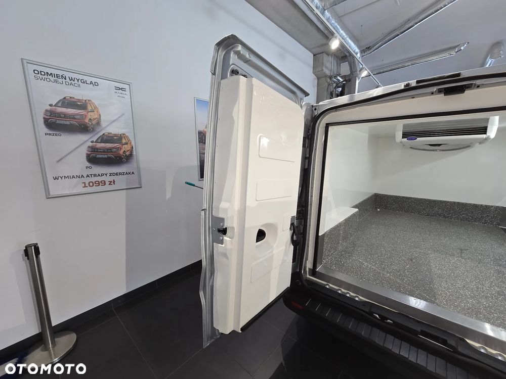 Renault TRAFIC FURGON - 32