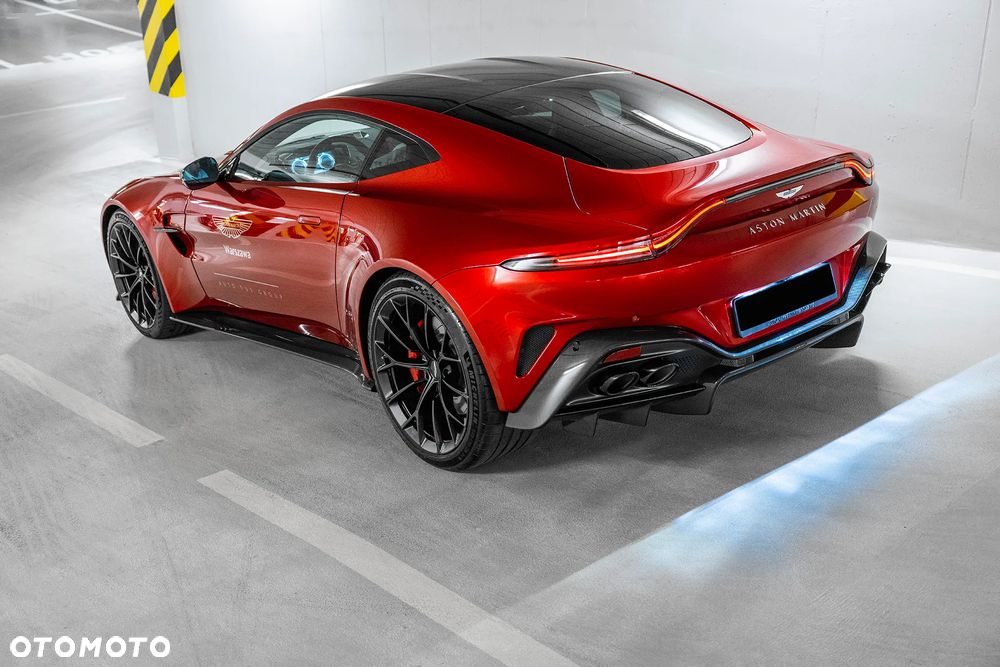 Aston Martin Vantage - 3