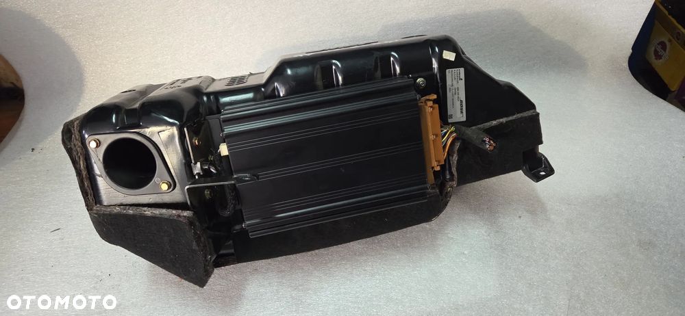 Wzmacniacz + subwoofer BOSE Audi A6 C5 Kombi - 1