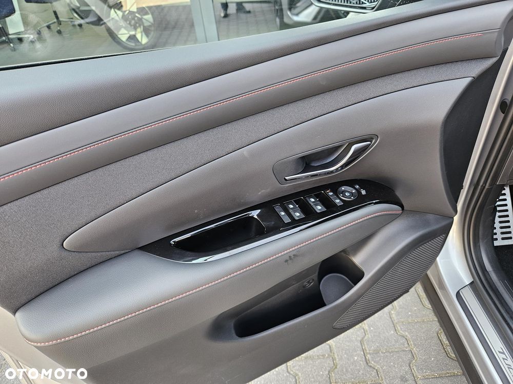 Hyundai Tucson 1.6 T-GDi HEV N-Line 2WD - 14