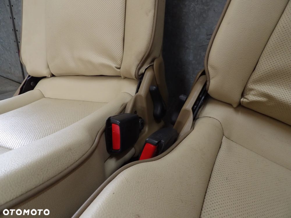 LAND ROVER DISCOVERY II FOTEL LEWY PRAWY TYŁ 3 RZĄD KOMPLET - 7