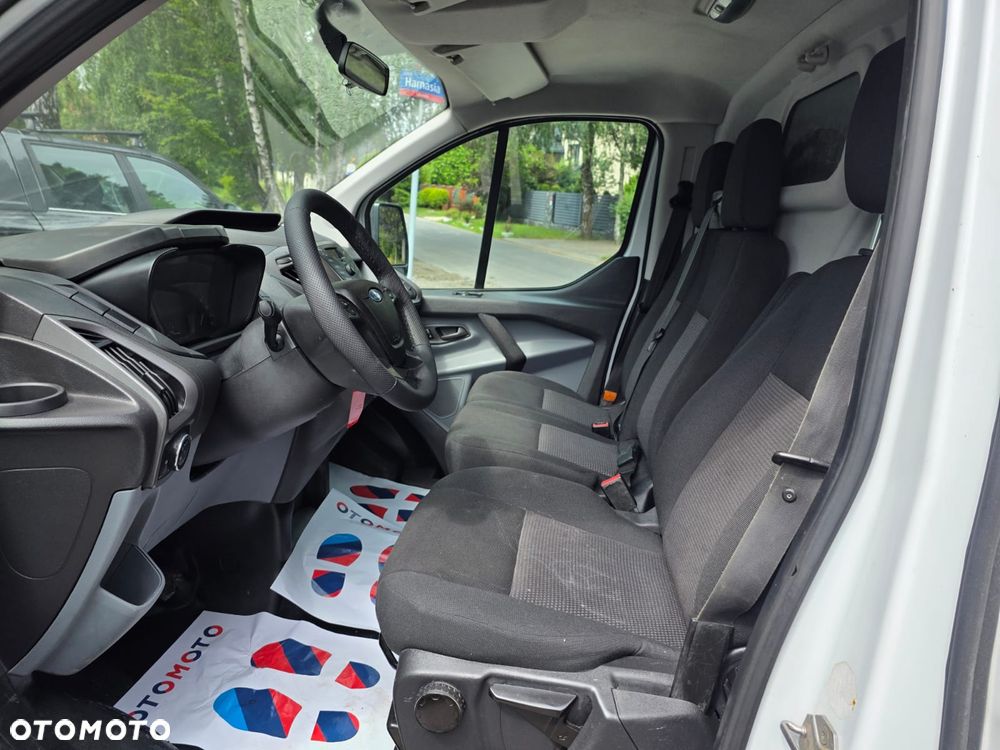 Ford TRANSIT CUSTOM - 13