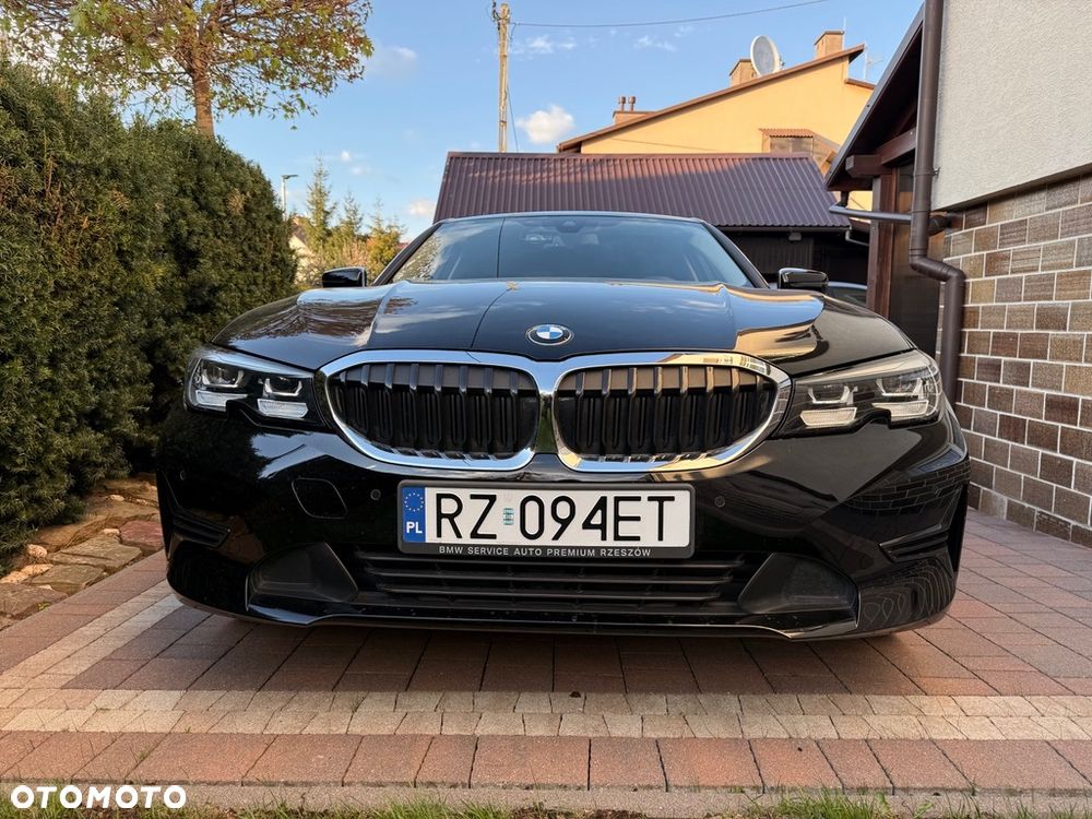 BMW Seria 3 330i Advantage - 15