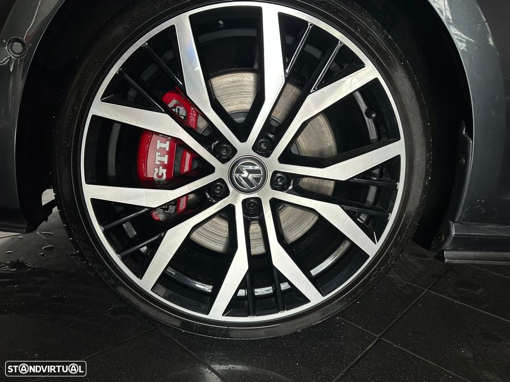 VW Golf 2.0 TSi GTi DSG Performance - 5