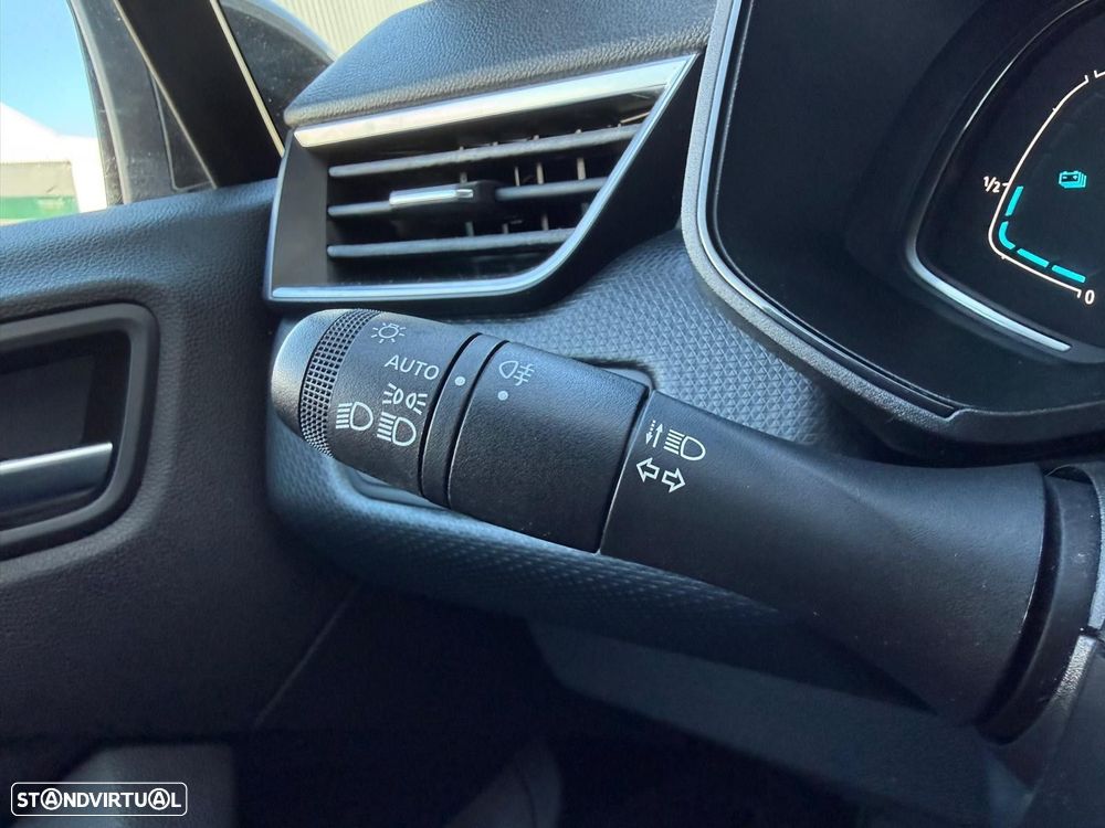 Renault Clio 1.6 E-Tech Edition One - 11