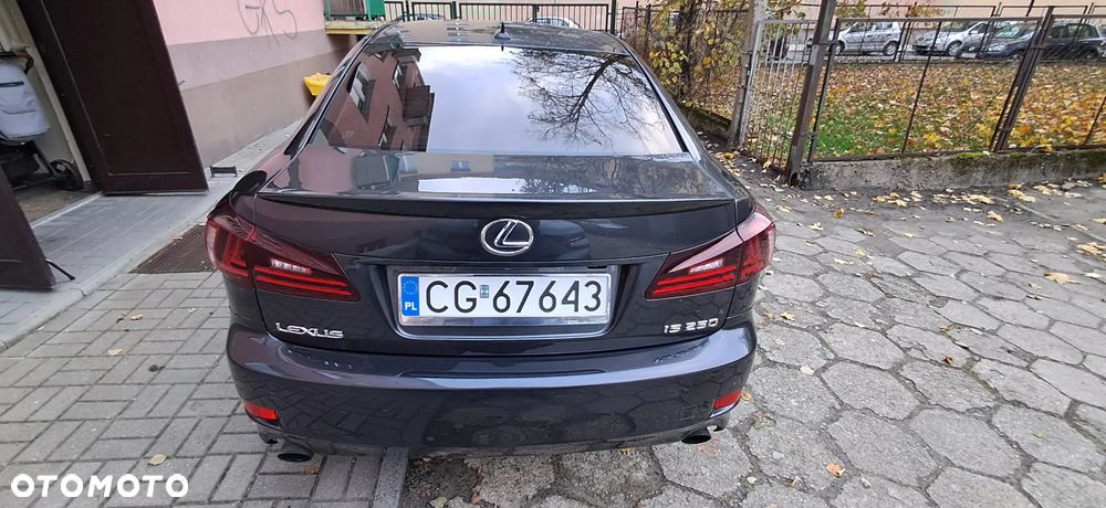 Lexus IS 250 Prestige - 4