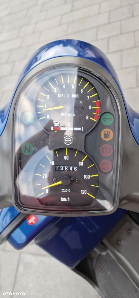 Piaggio Vespa - 8