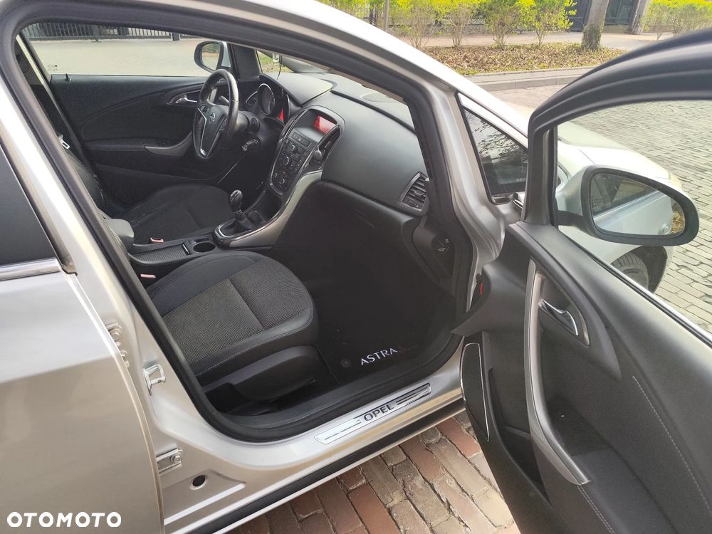 Opel Astra 1.4 T Cosmo S&S - 20