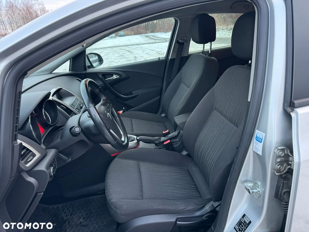 Opel Astra 1.4 T Enjoy - 10