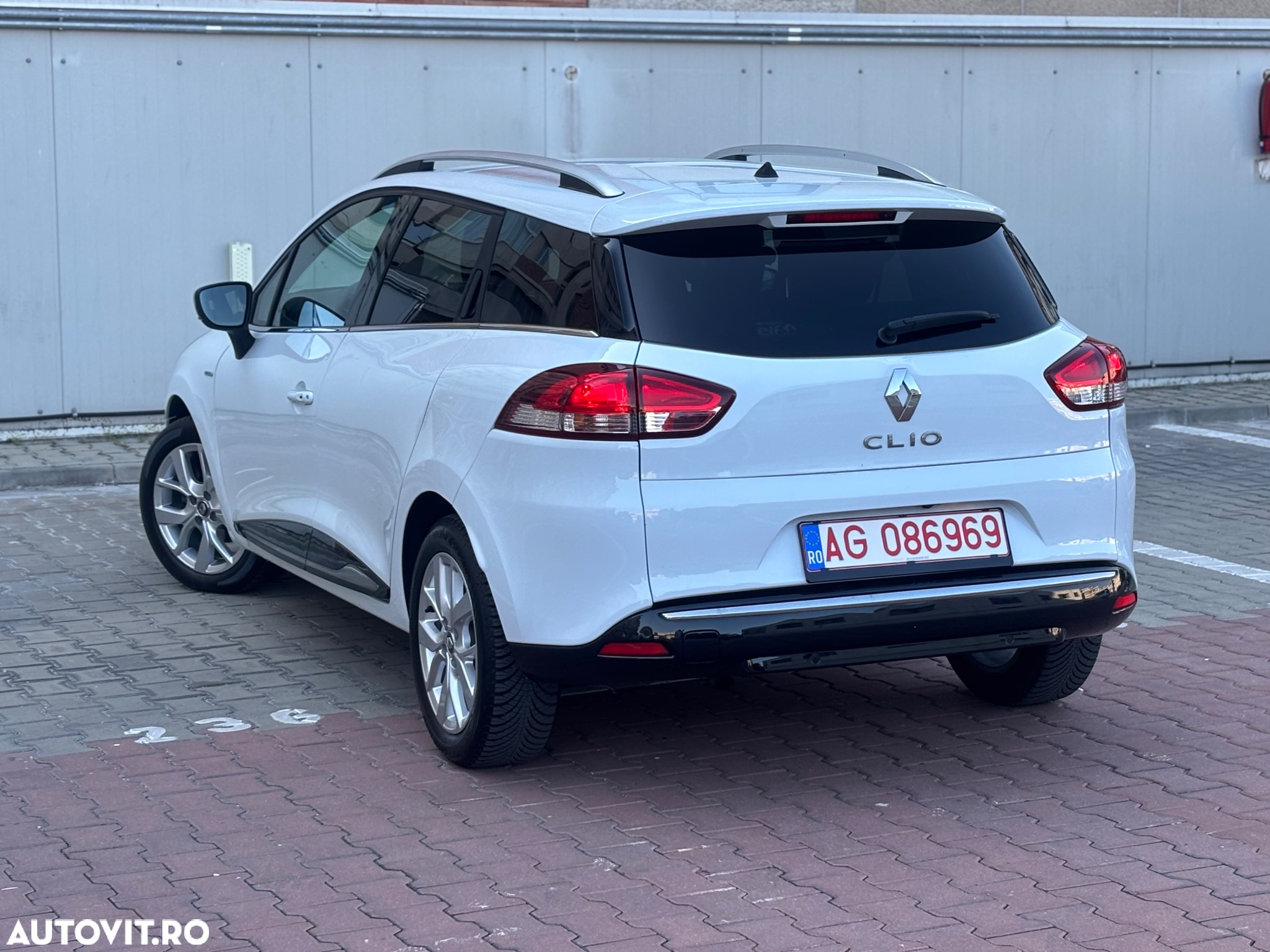 Renault Clio (Energy) TCe 90 Start & Stop LIMITED - 16